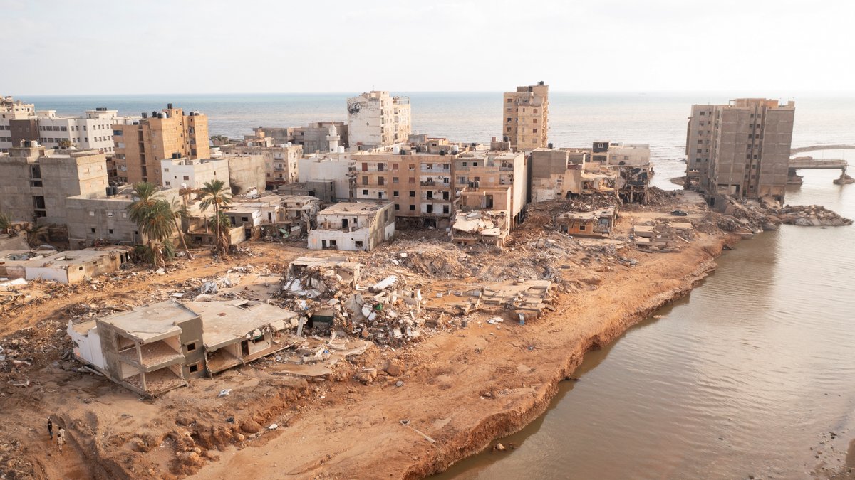 Die teils zerstörten Stadt Darna im Osten Libyens.
