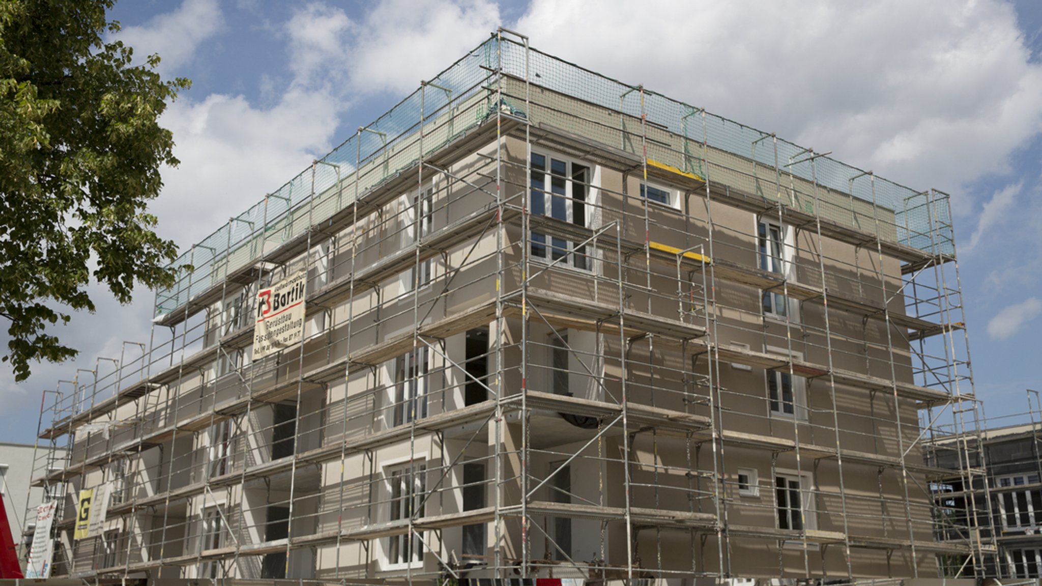 Baustelle eines Mehrfamilienhauses