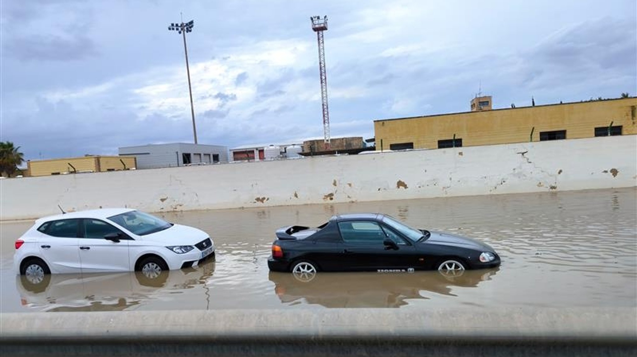 Auf Mallorca hat es am Dienstag heftige Gewitter mit Starkregen gegeben. Besonders betroffen war die Region um die Inselhauptstadt Palma.