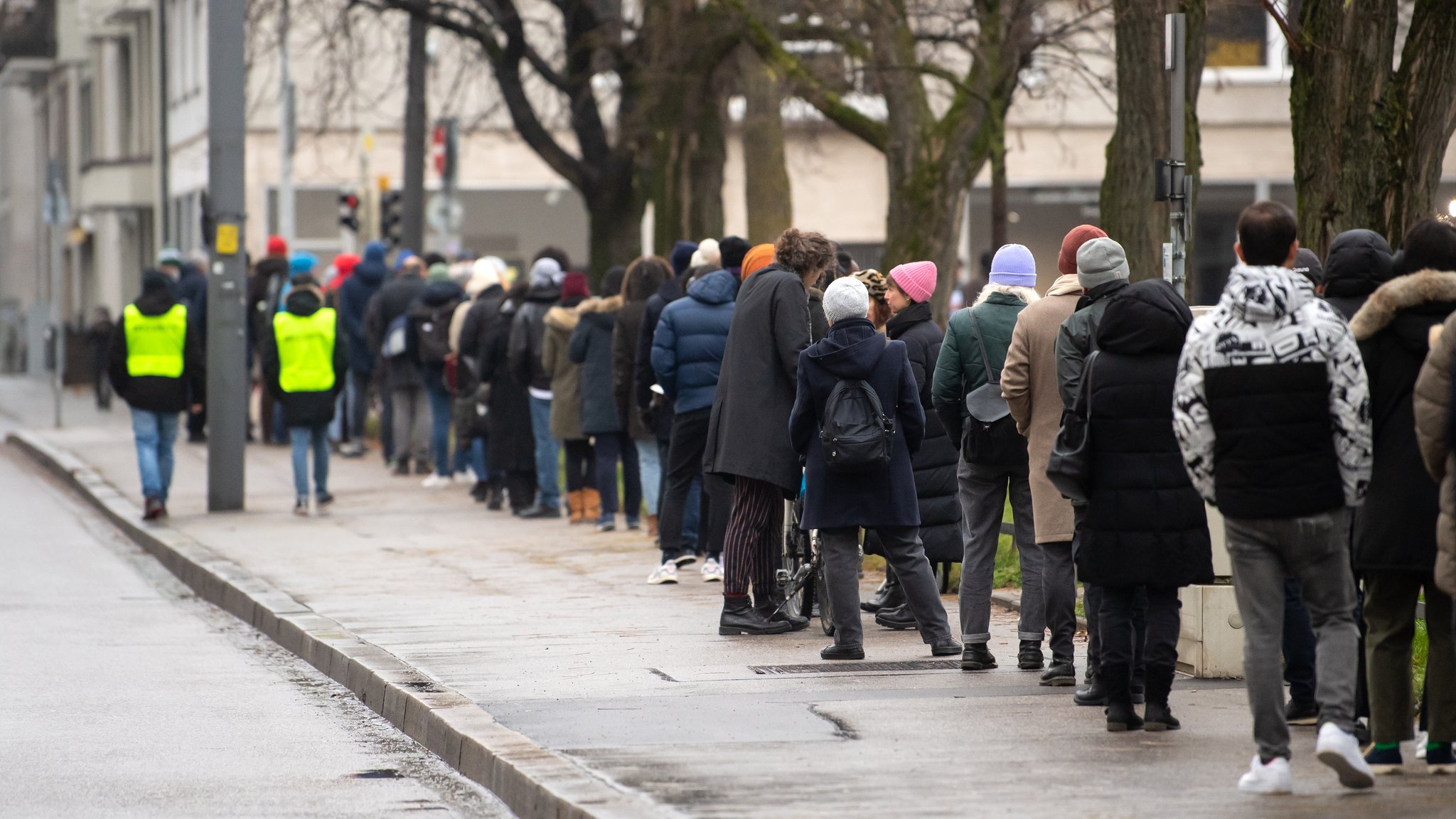 Warteschlange bei Sonder-Impfaktion in München