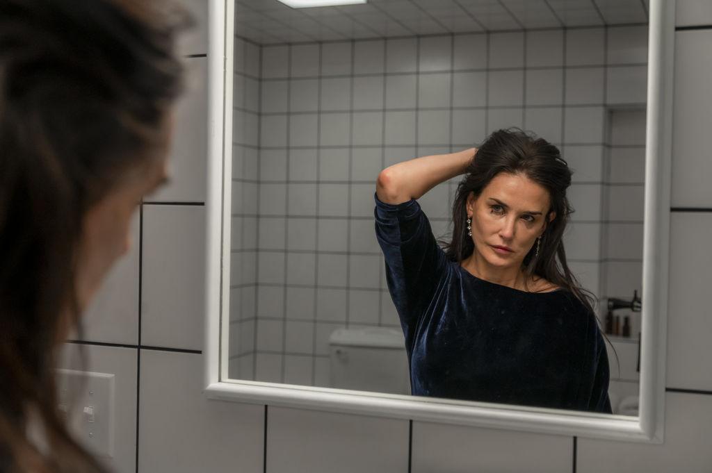 Die Schauspielerin Demi Moore in einer Szene des Films "The Substance" 