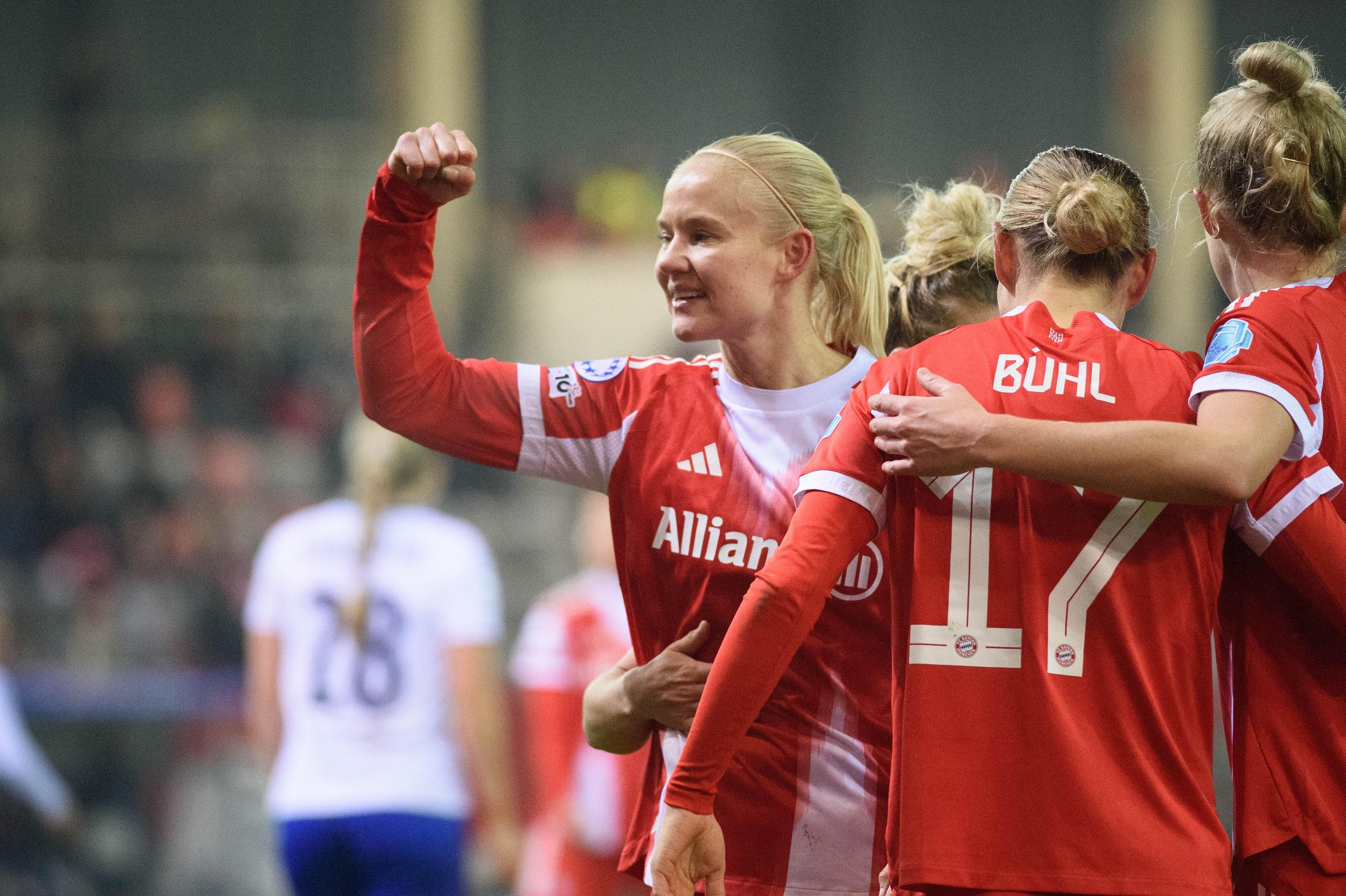 Pernille Harder jubelt gegen Vålerenga