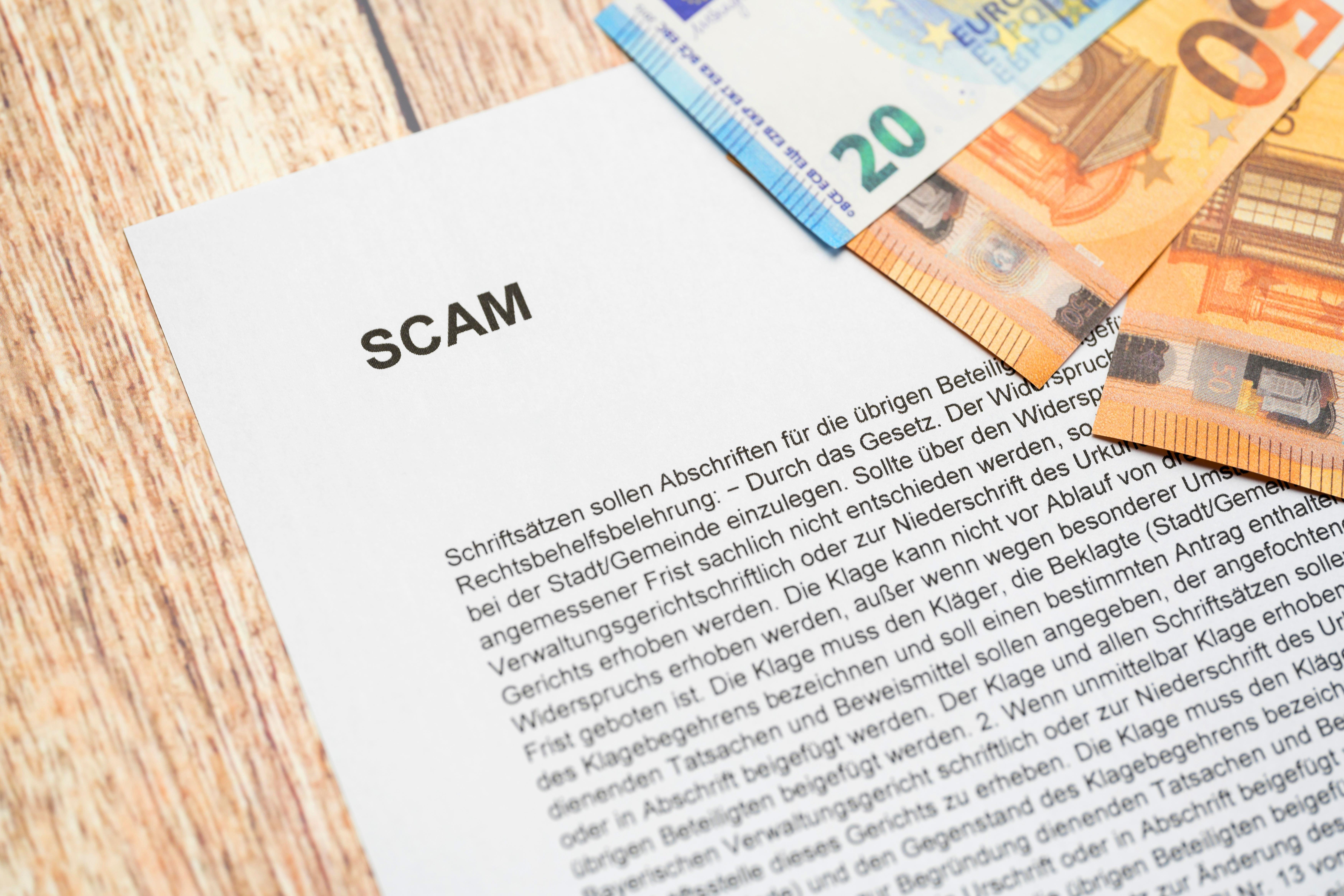 Analoger Brief, digitaler Betrug: In München gehen falsche Briefe um, die angeblich von der Commerzbank stammen. Doch der QR-Code im Brief führt auf die Seite der Betrüger. 