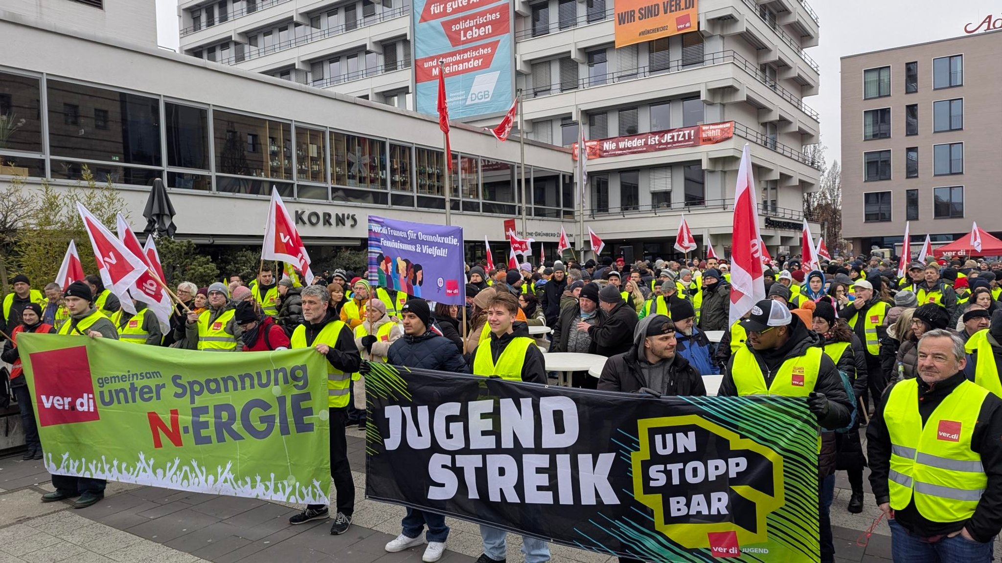 Verdi-Demonstration in Nürnberg.