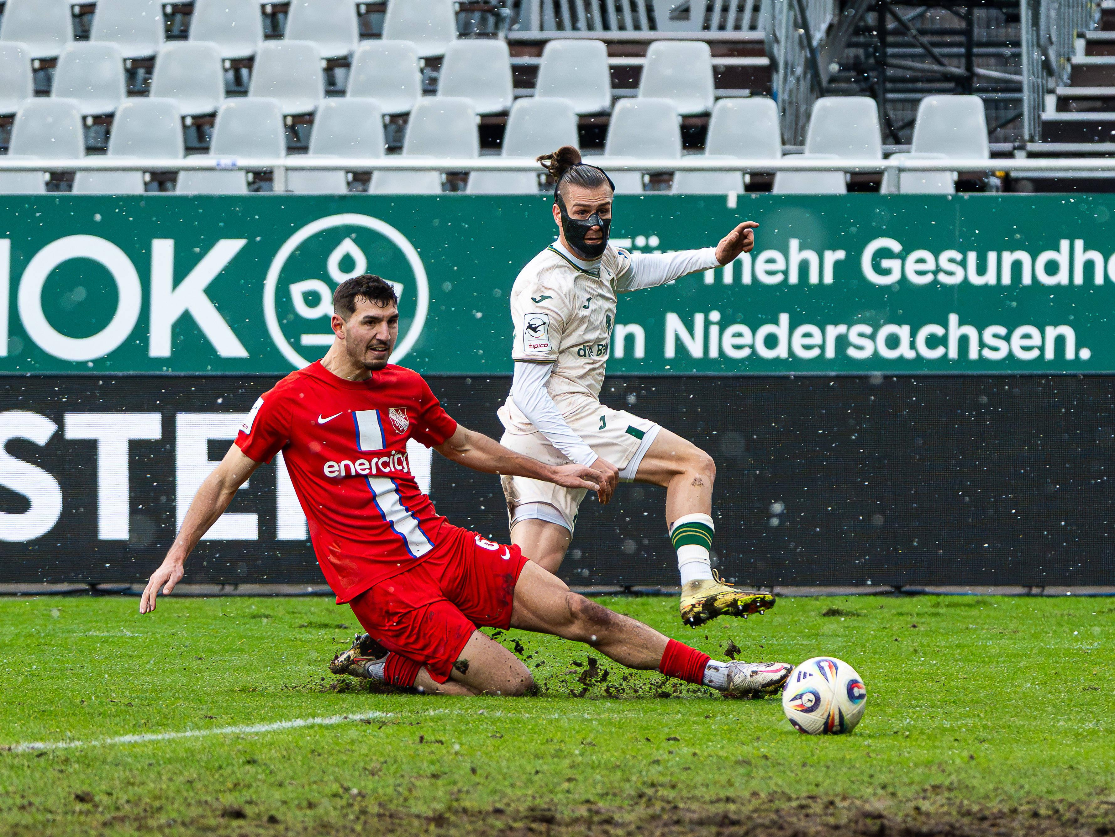 Sigurd Haugen trifft zum 1:0
