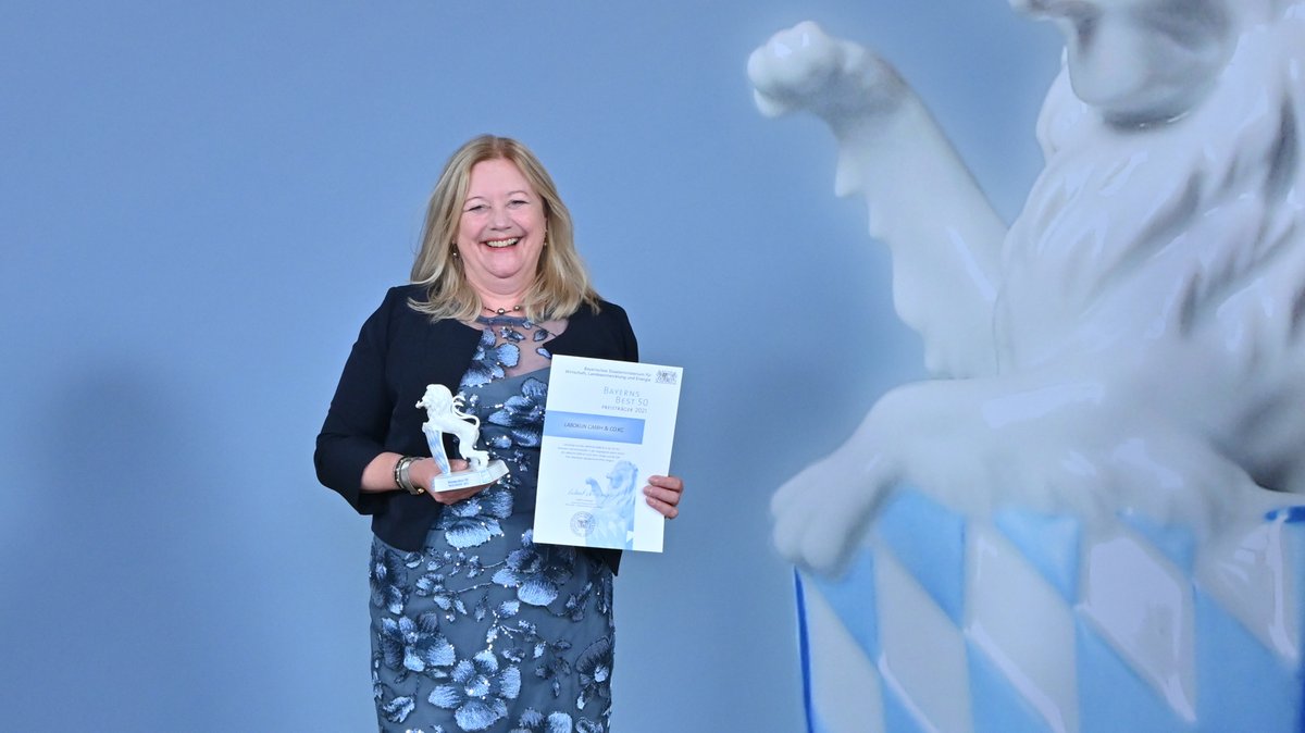 Dr. Elisabeth Müller aus Bad Kissingen bei der Auszeichnung zur "Bayerischen Unternehmerin des Jahres". 