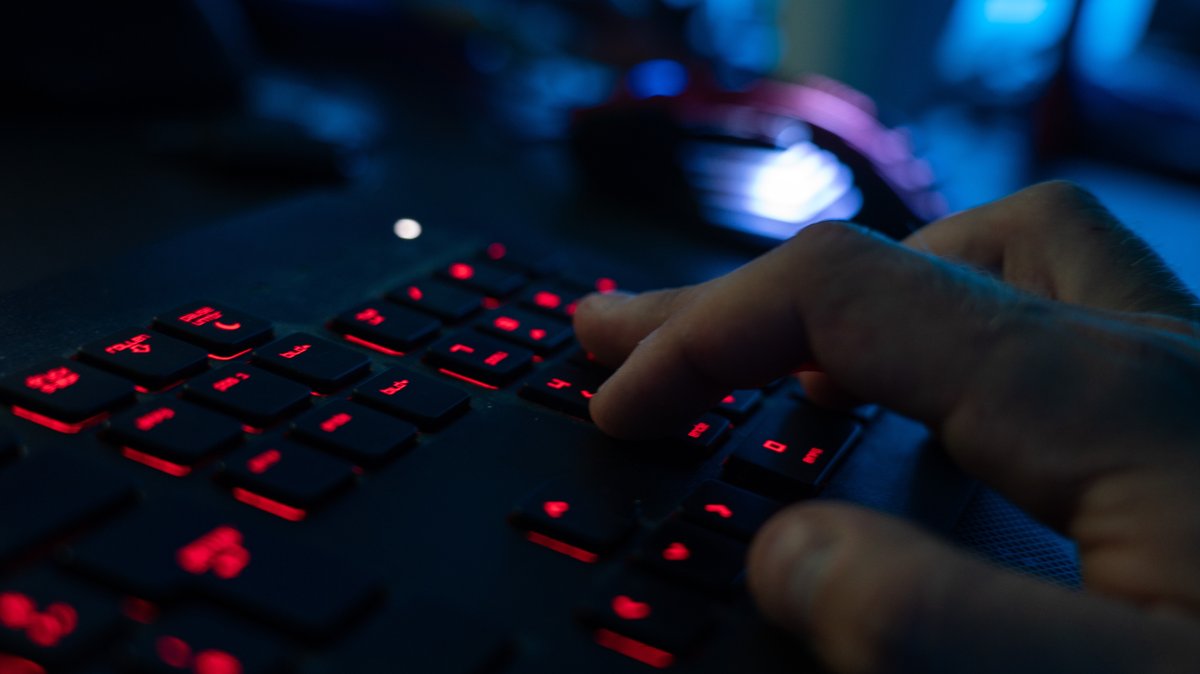IT-Sicherheitsbehörde warnt vor Attacken – Folgen für Wahl?