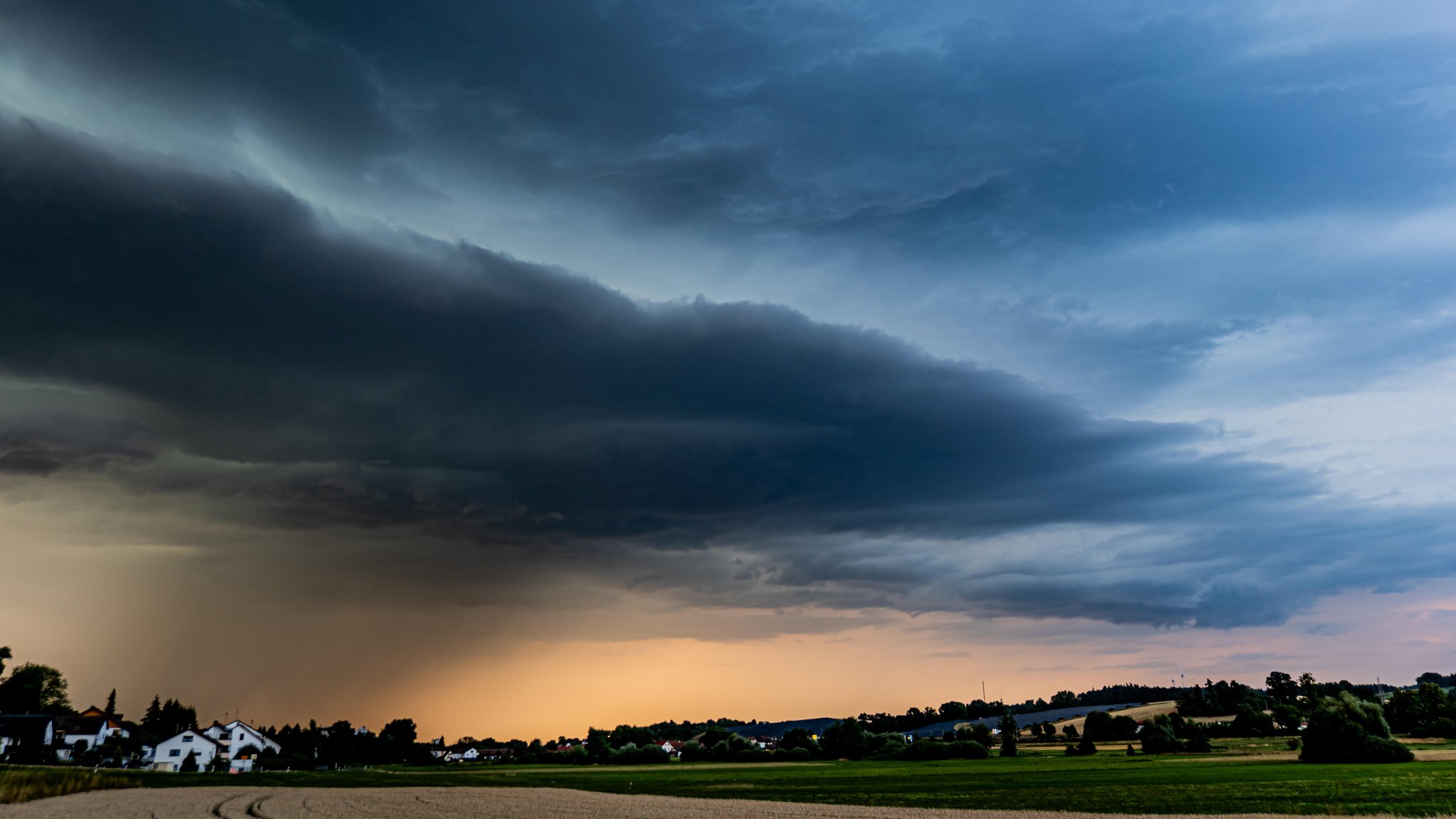 Heftige Gewitter: Unwetterwarnung für Teile Südbayerns