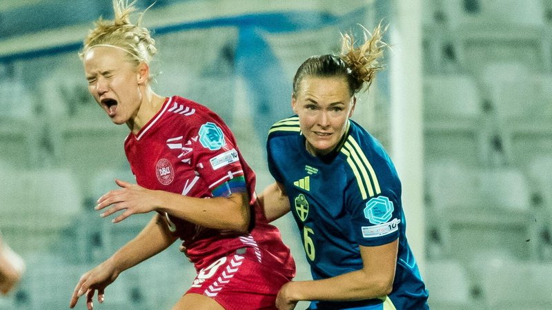 Pernille Harder (Dänemark) in der Nations League gegen Magdalena Eriksson (Sweden) | Bild: picture alliance / BILDBYRÅN | CHRISTIAN ÖRNBERG Pernille Harder (Dänemark) in der Nations League gegen Magdalena Eriksson (Sweden)