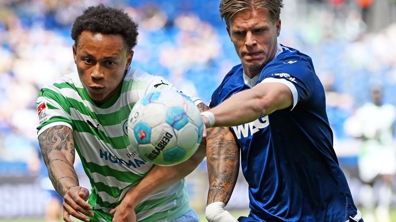 Karlsruher SC - SpVgg Greuther Fürth | Bild: picture alliance/dpa | Uli Deck Karlsruher SC - SpVgg Greuther Fürth