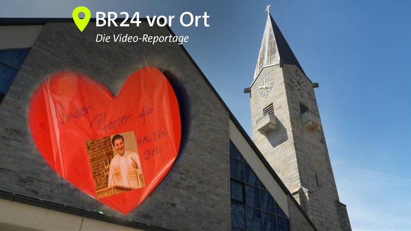 Sympathiebekundung auf Hauzenberger Kirche (Fotomontage) | Bild: BR Sympathiebekundung auf Hauzenberger Kirche (Fotomontage)