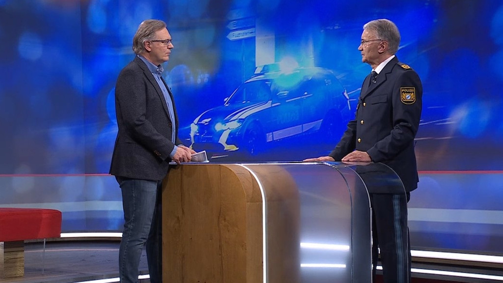 Der scheidende Polizeichef Roman Fertinger im Gespräch mit Charly Hilpert.