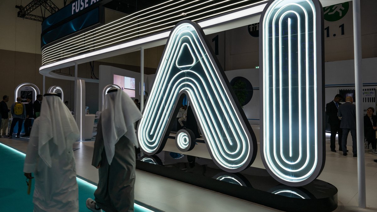 Am Golf verbindet man mit Künstlicher Intelligenz große Hoffnungen, unabhängiger vom Öl zu werden.