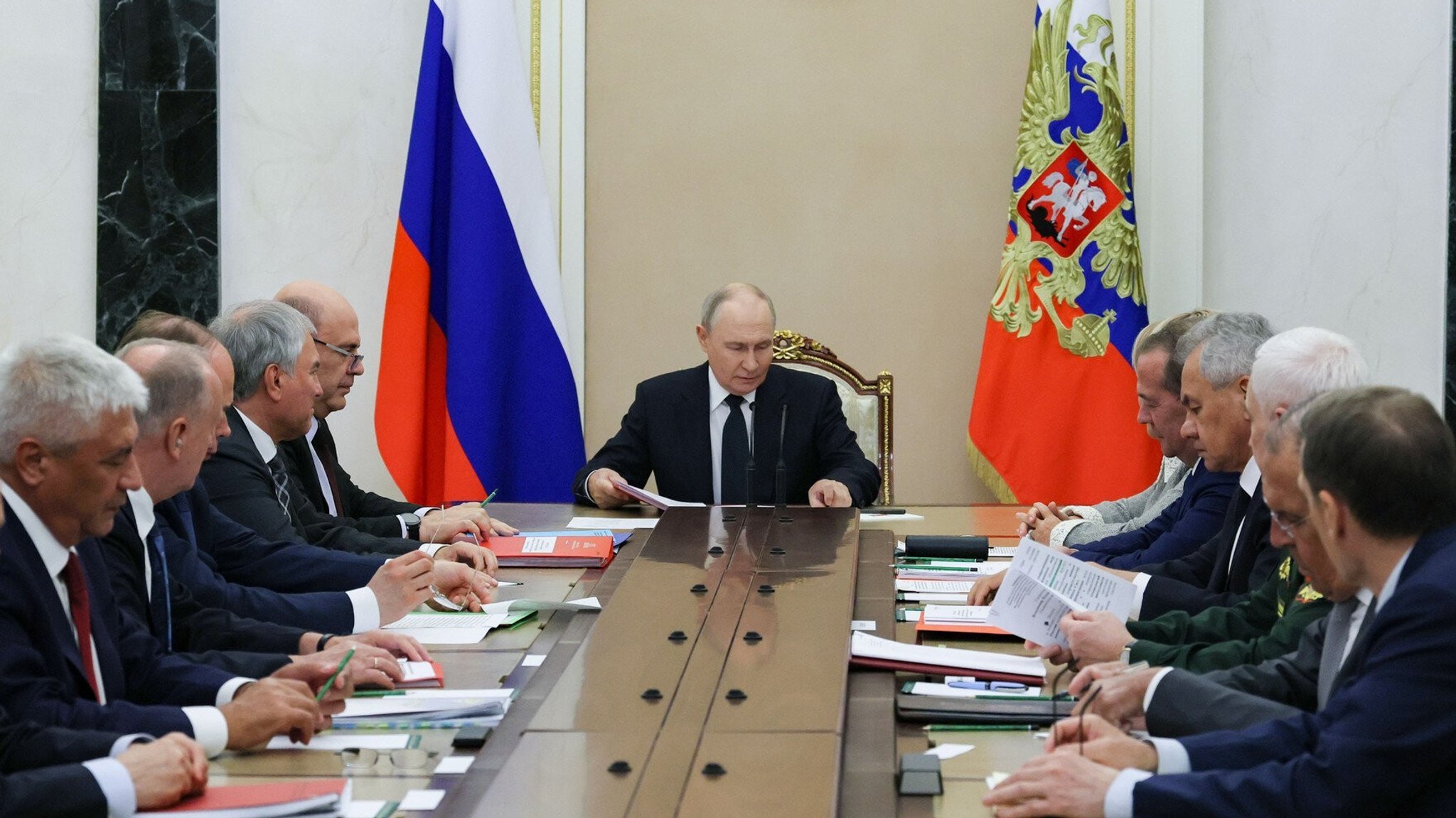 "Etwas ist zerbrochen": Kann Putin seiner Elite noch vertrauen?