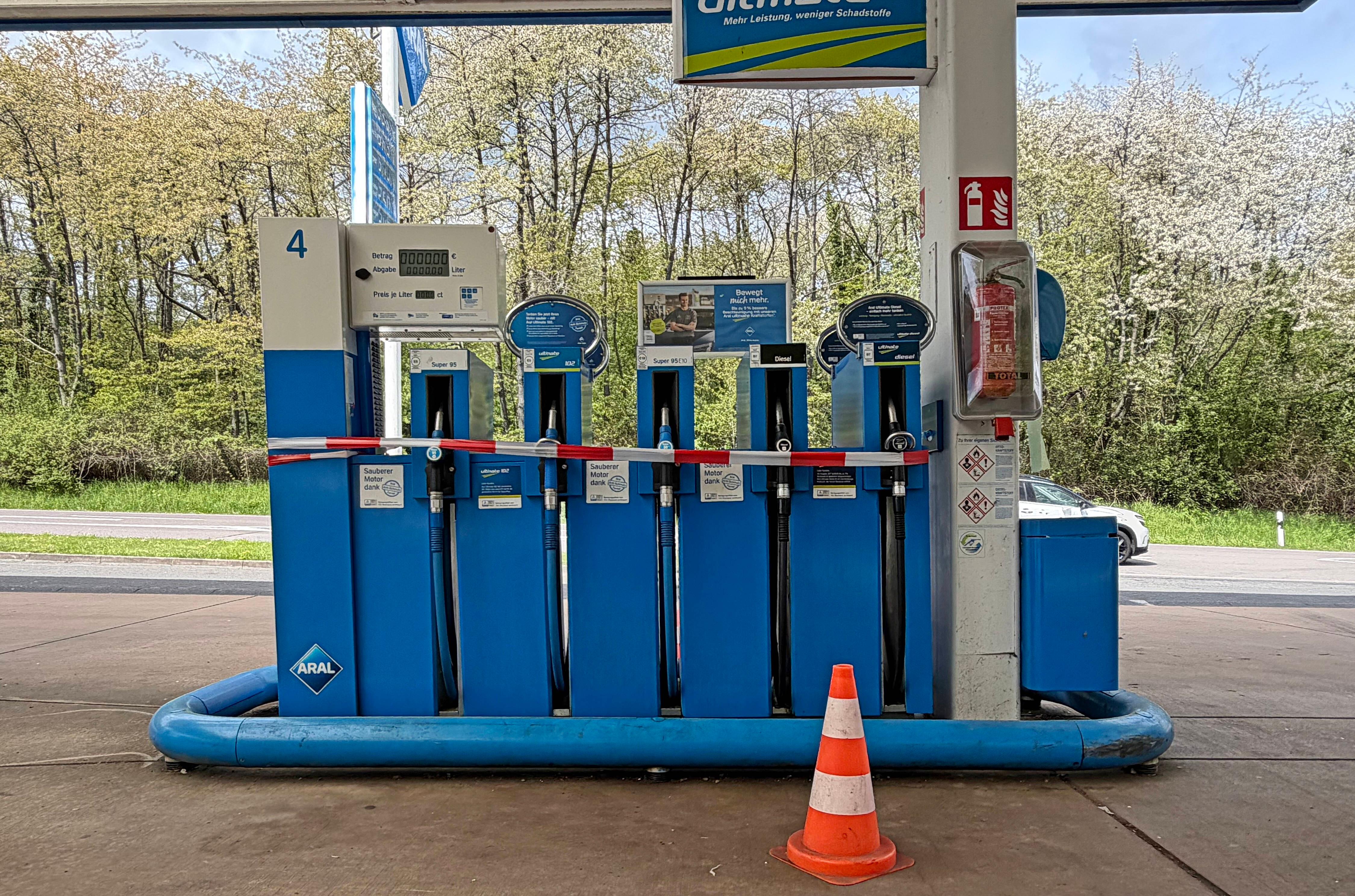 Symbolbild: Geschlossene Tankstelle