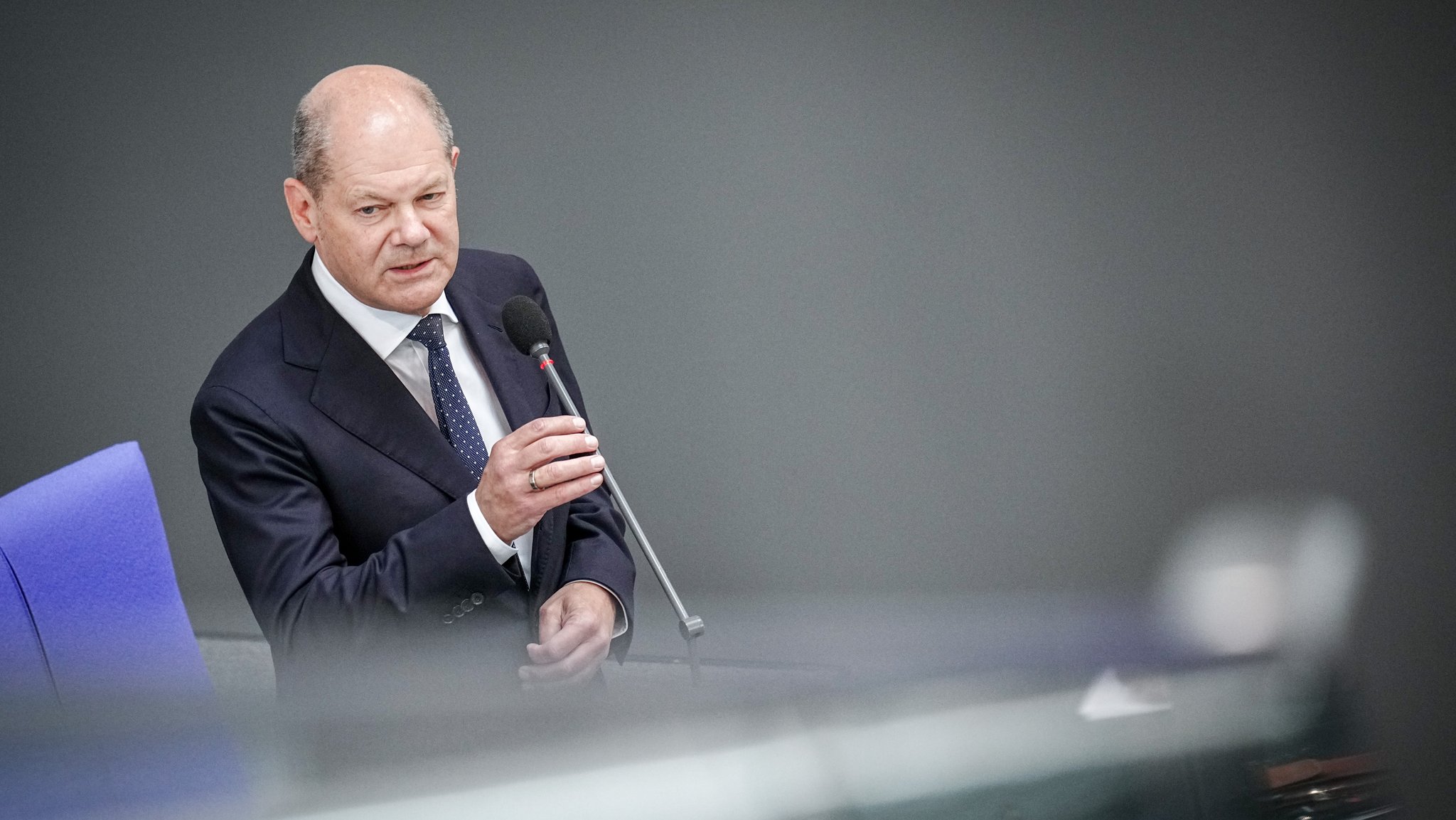 Spar-Haushalt: Scholz verteidigt Kürzungen beim Elterngeld