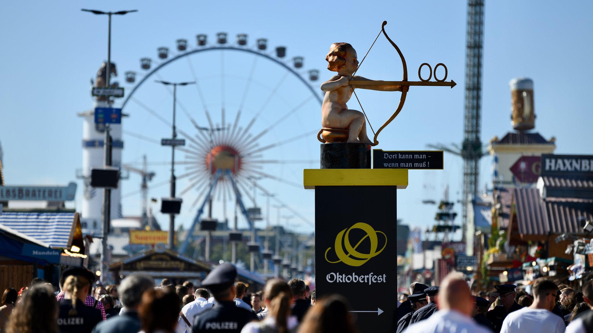 Symbolbild: Oktoberfest 2025 | Bild: picture alliance / Xinhua News Agency | Zhang Haofu Symbolbild: Oktoberfest 2025