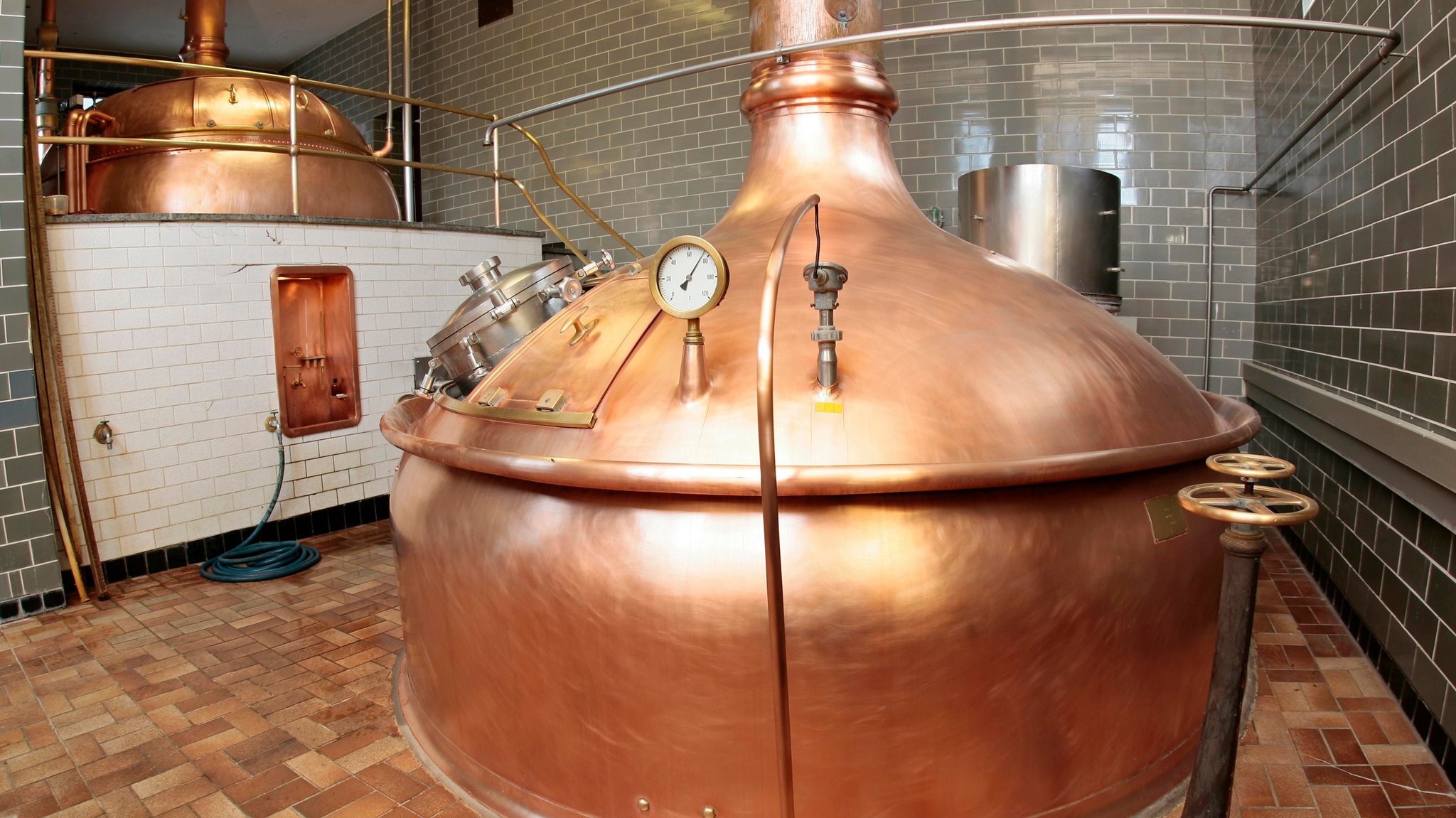 Symbolbild: Braukessel einer Brauerei in Oberfranken