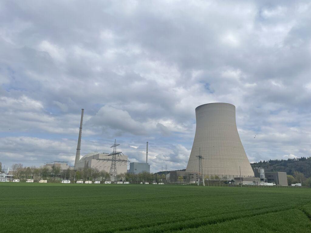 Das Atomkraftwerk Isar 2 bei Landshut wurde am 15. April 2023 vom Netz genommen.