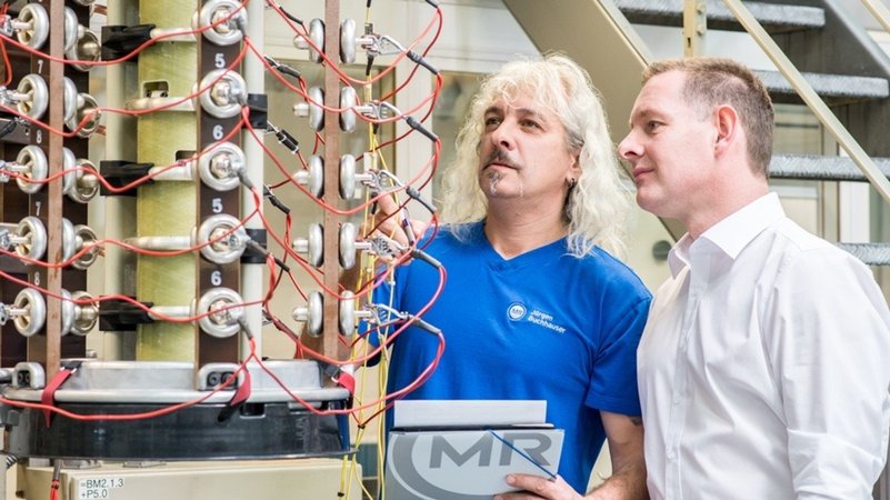 Aufnahme aus der Maschinenfabrik | Bild: Maschinenfabrik Reinhausen Aufnahme aus der Maschinenfabrik