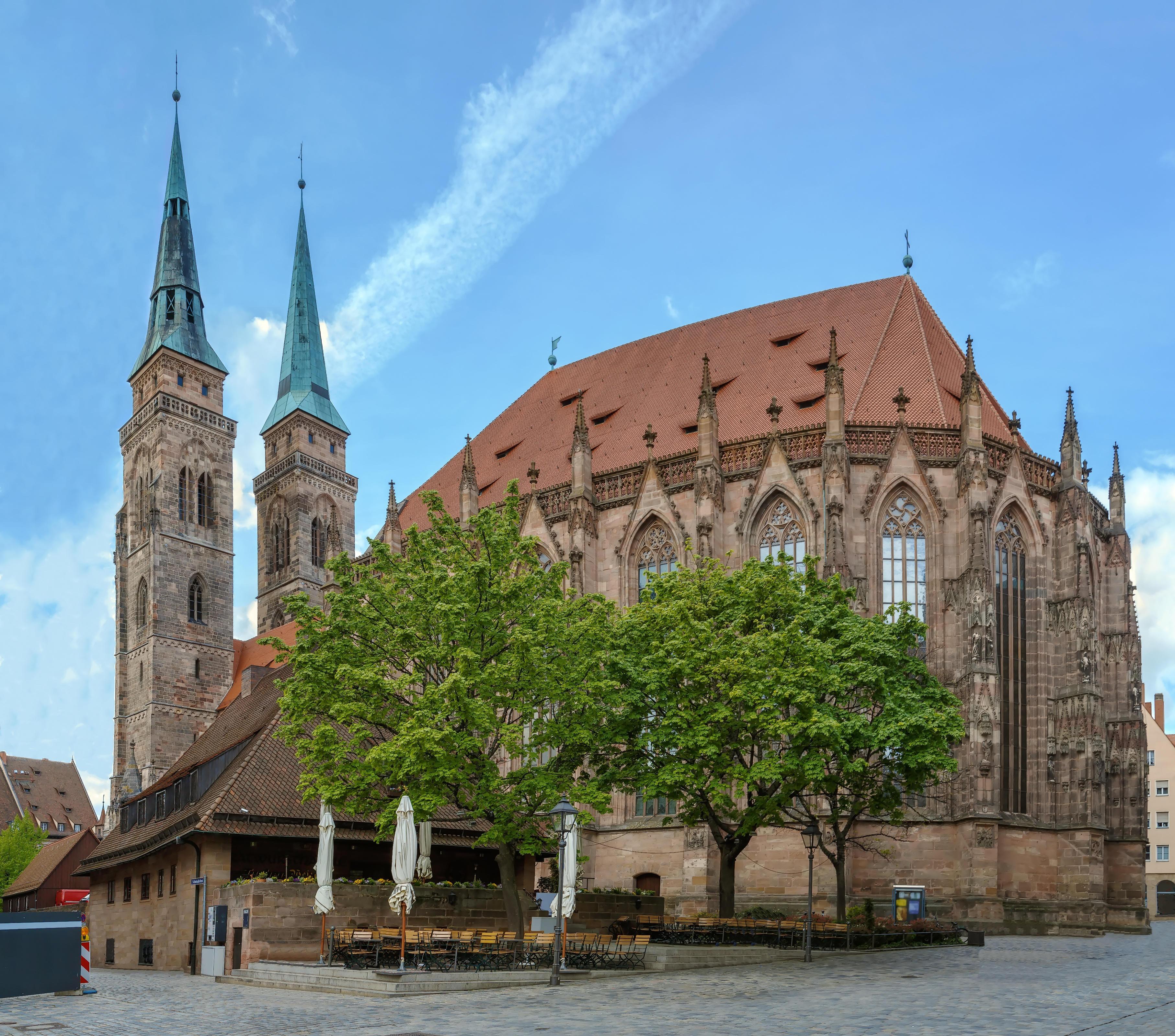 Die spätromanische Sebalduskirche in Nürnberg