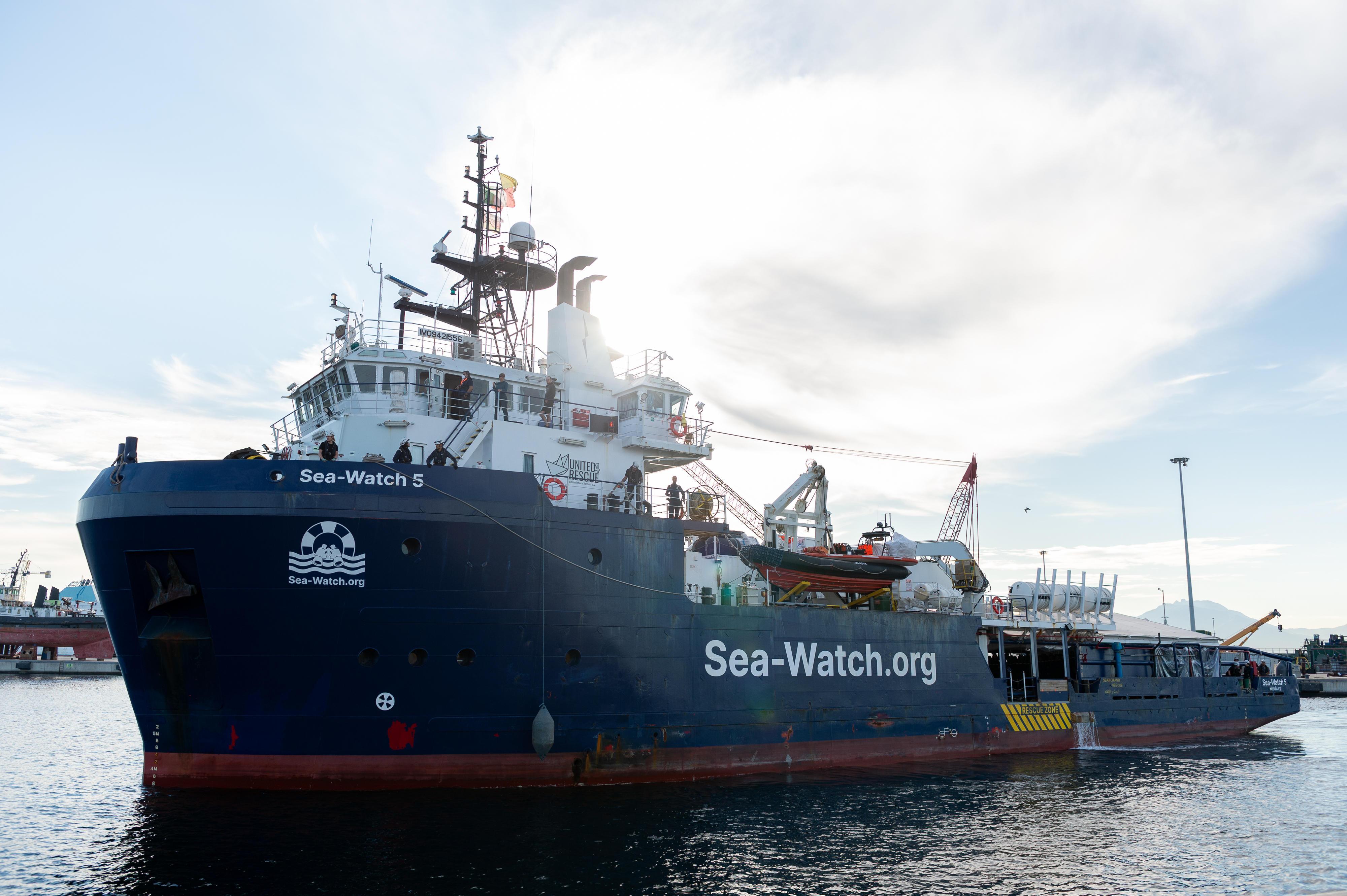 Archivbild: Seenotrettungsschiff Sea-Watch 5