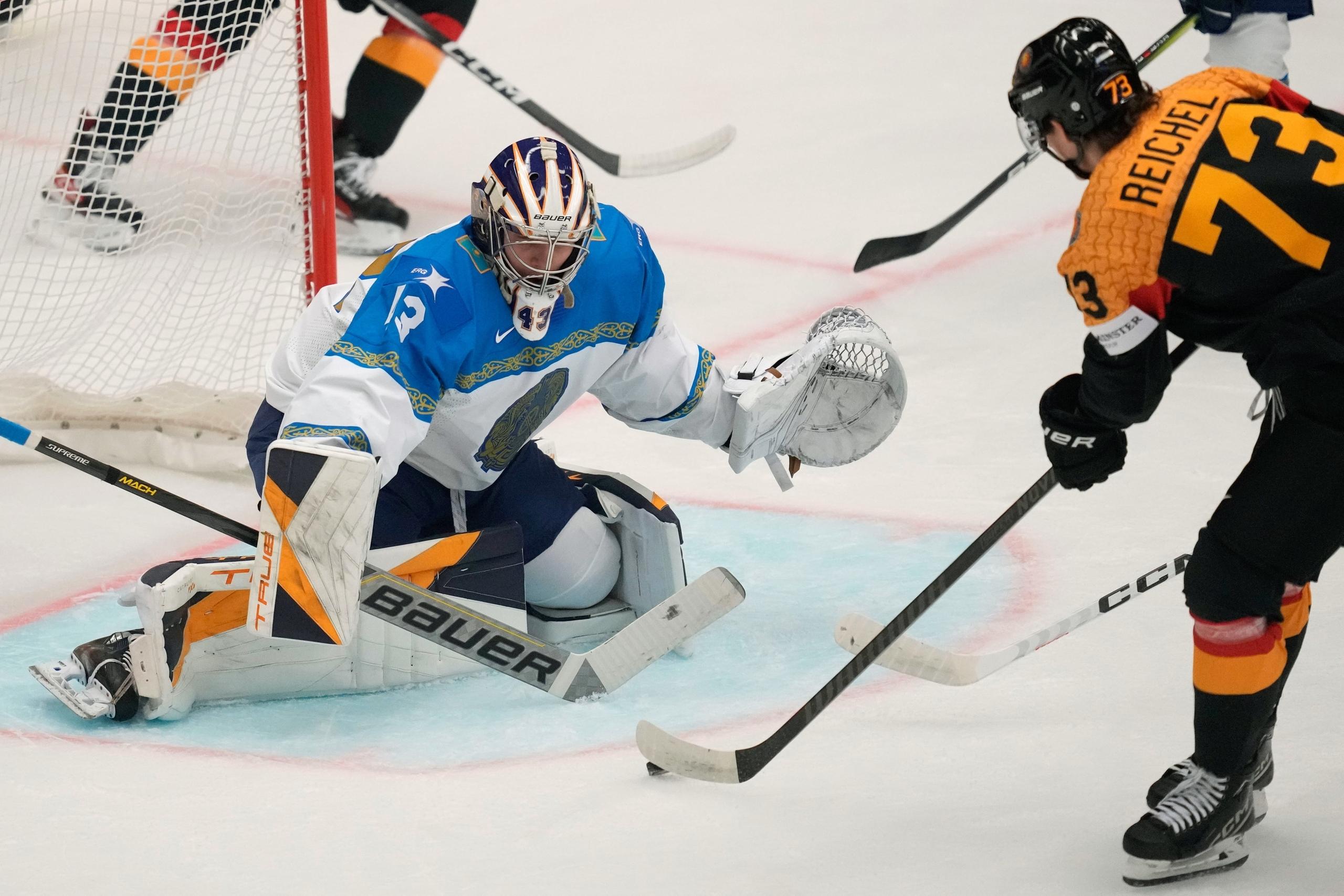 Lukas Reichel trifft gegen Kasachstan doppelt