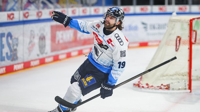 Ingolstadts Wojciech Stachowiak | Bild: picture-alliance/dpa Ingolstadts Wojciech Stachowiak