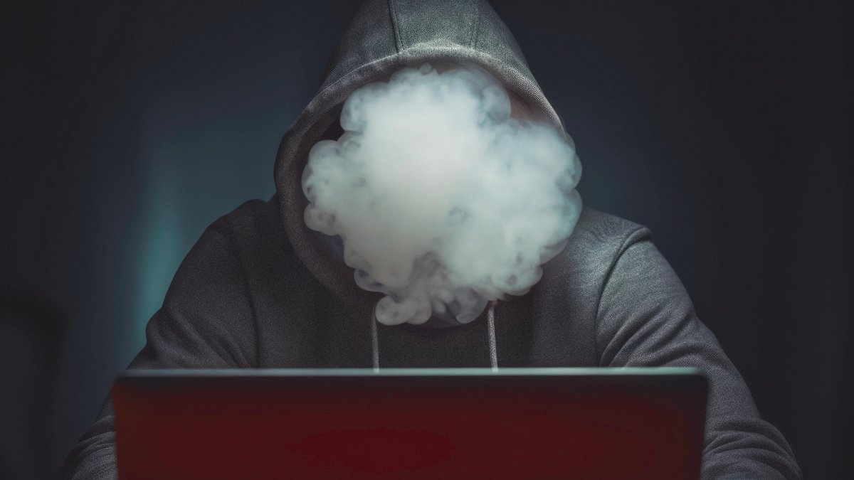 (Symbolbild) Hacker bieten gerade angebliche Nutzerdaten von Kunden der Computerspieleplattform Steam im Darknet an.