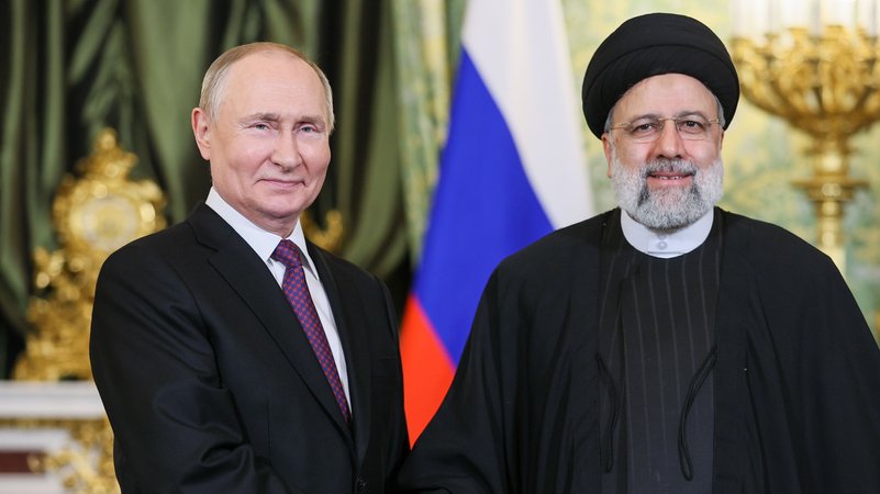 Bei einem Treffen am 7. Dezember 2023 in Moskau | Bild: Sergej Bobylew/Picture Alliance Bei einem Treffen am 7. Dezember 2023 in Moskau