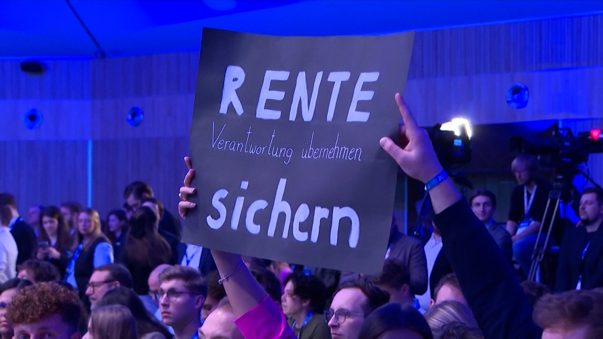Die junge Union könnte Rentenpaket im Bundestag scheitern lassen