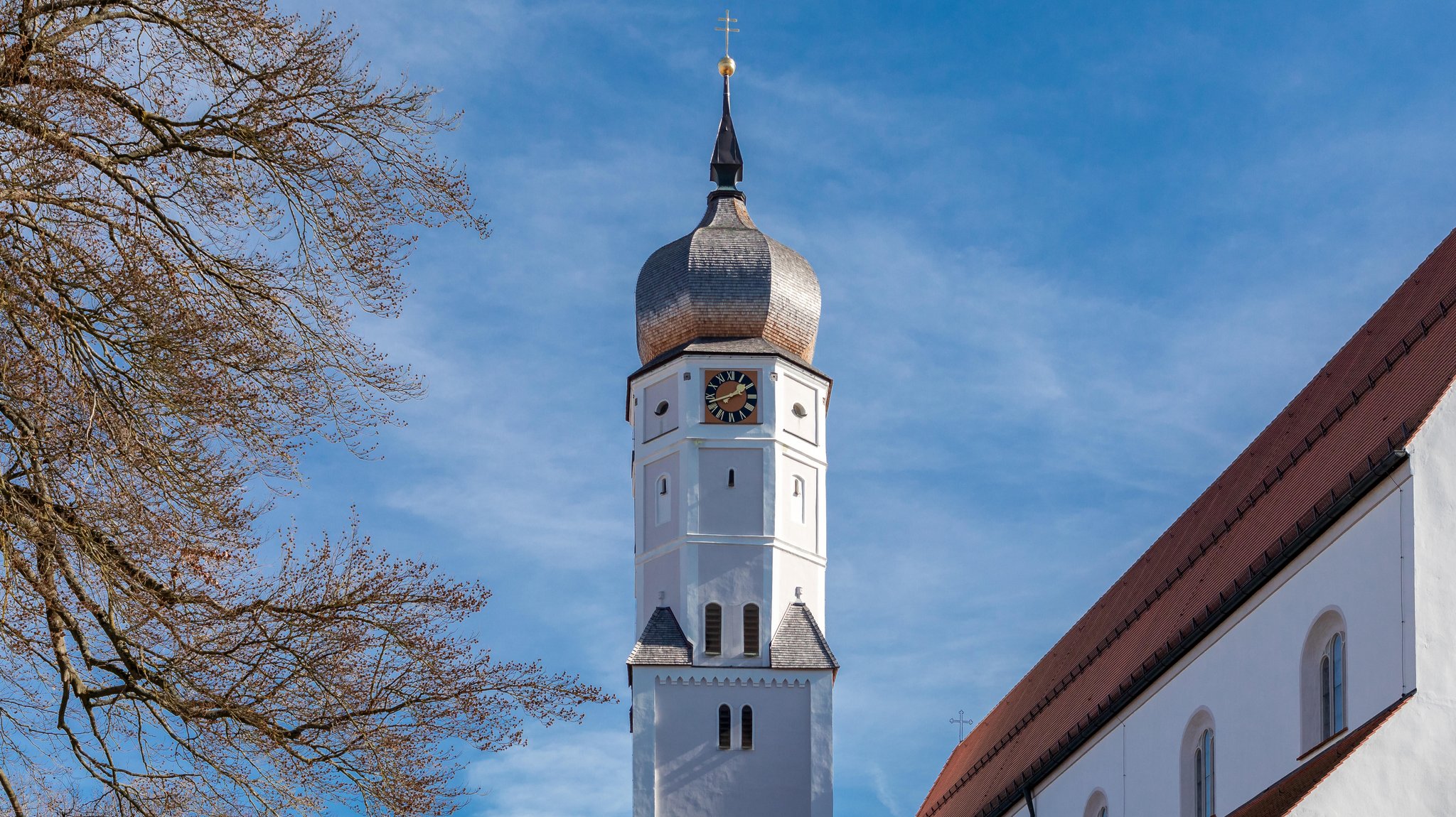 Bombendrohung gegen Kirche löst Polizeieinsatz in Aichach aus