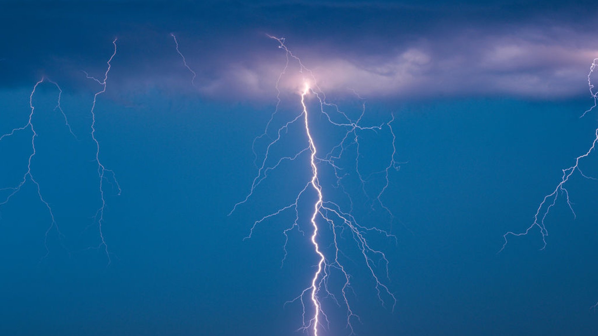 Licht ins Dunkel: Was die Stadtwerke bei Stromausfall tun