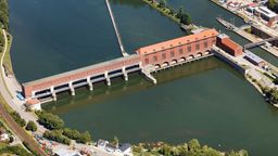 Laufwasserwerk Kachlet an der Donau in Passau | Bild:picture alliance / blickwinkel/Luftbild Bertram | LUFTBILDVERLAG HANS BERTRAM GMBH