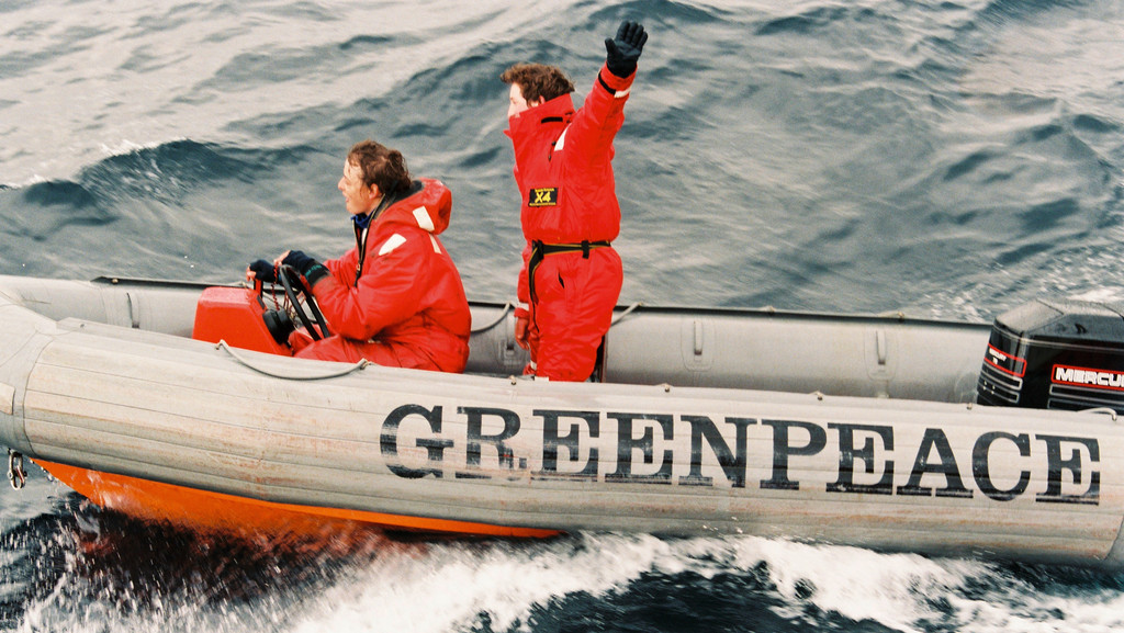 Schlauchboot der Umwelt-Organisation "Greenpeace"