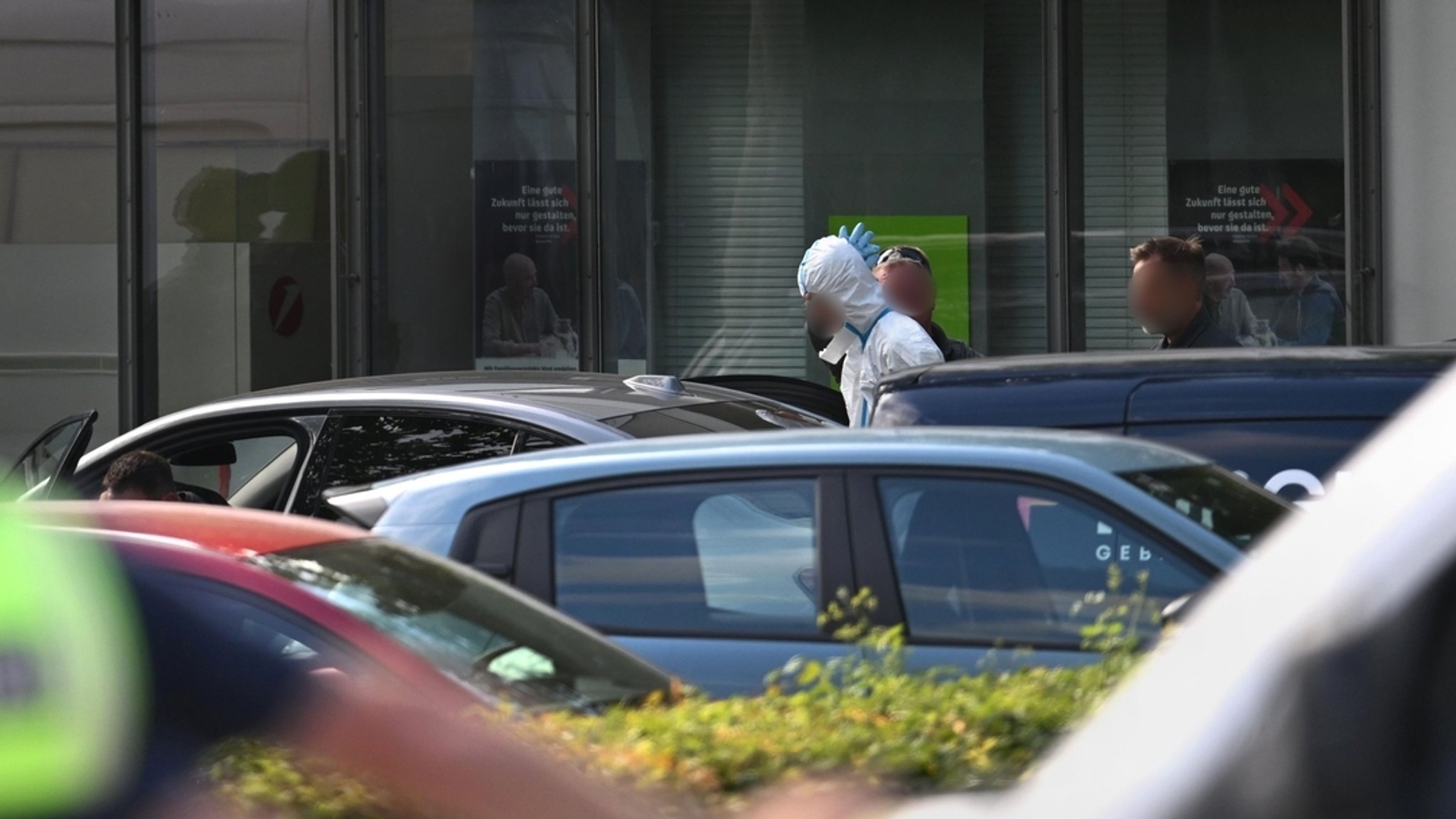 Messerangriff in Regensburger Bank: Verdächtiger in Psychiatrie