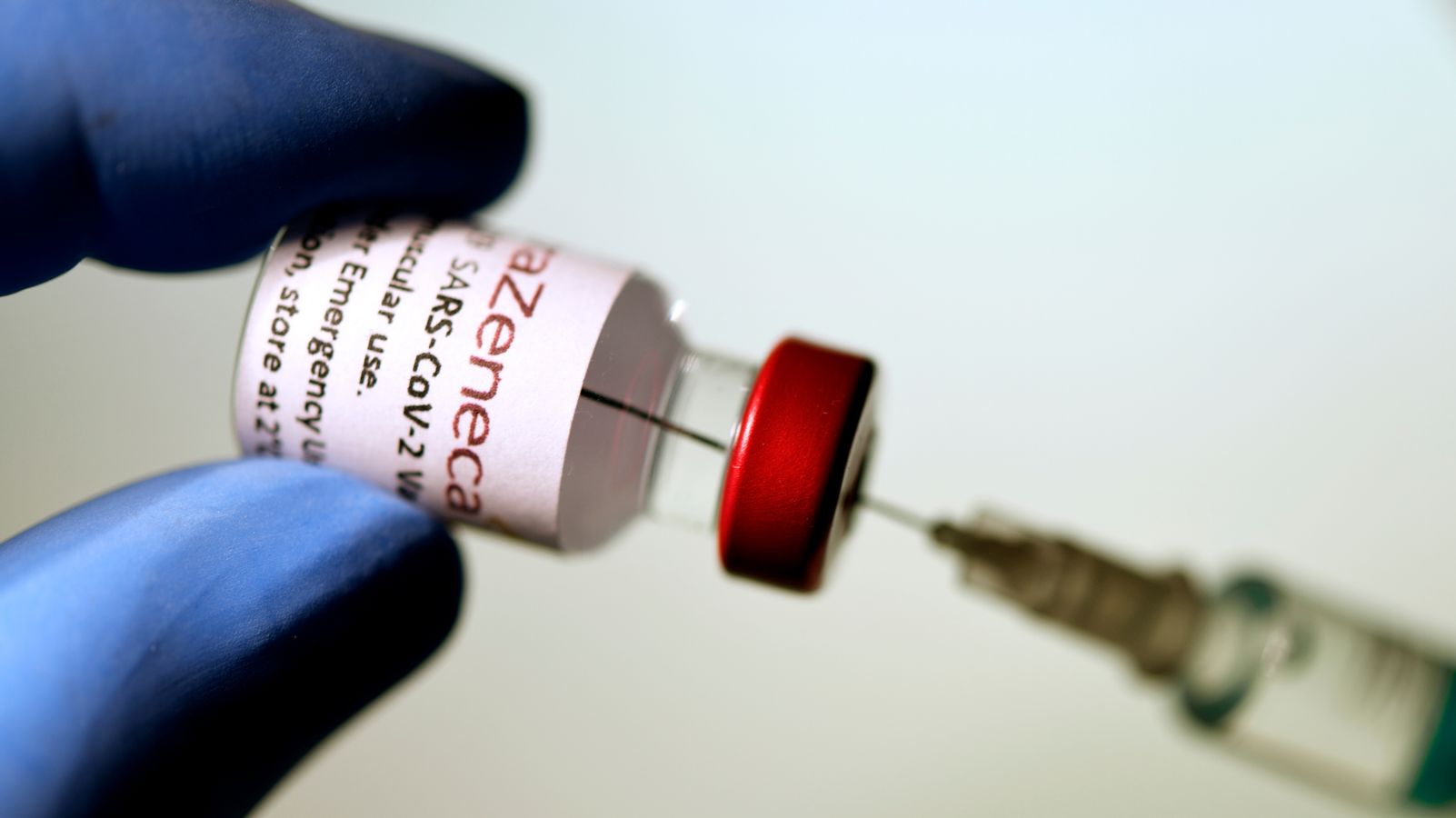 Impfstoff-Studie: Dämpfte Astrazeneca die Nebenwirkungen ...