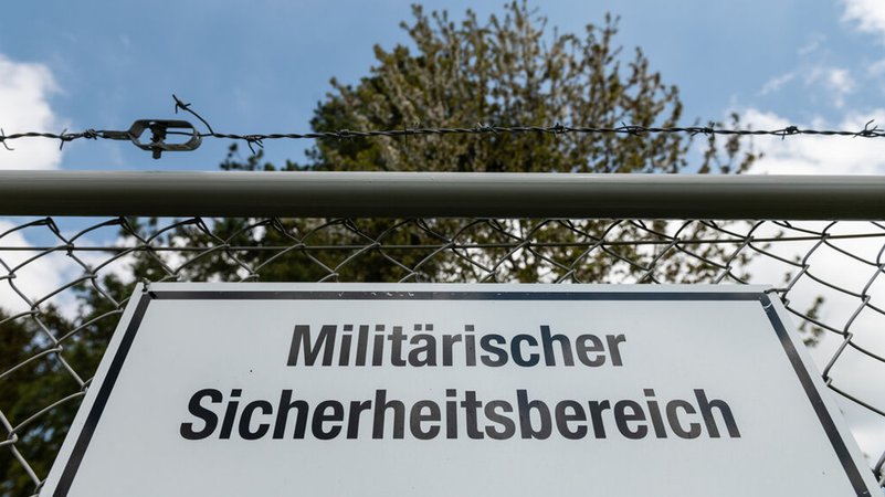 Militärischer Sicherheitsbereich - Symbolbild Bundeswehr
