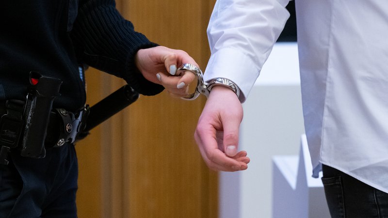 Das Münchner Landgericht hat Täter und Mittäter zu langjährigen Jugendhaftstrafen verurteilt