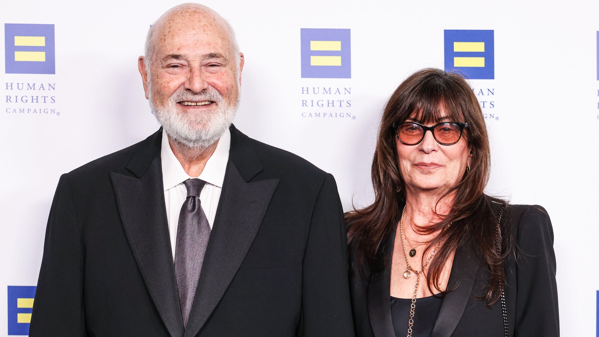 Auf dem Bild sind US-Regisseur und Schauspieler Rob Reiner und seine Frau Michele zu sehen | Bild: picture alliance / NurPhoto | Image Press Agency Auf dem Bild sind US-Regisseur und Schauspieler Rob Reiner und seine Frau Michele zu sehen
