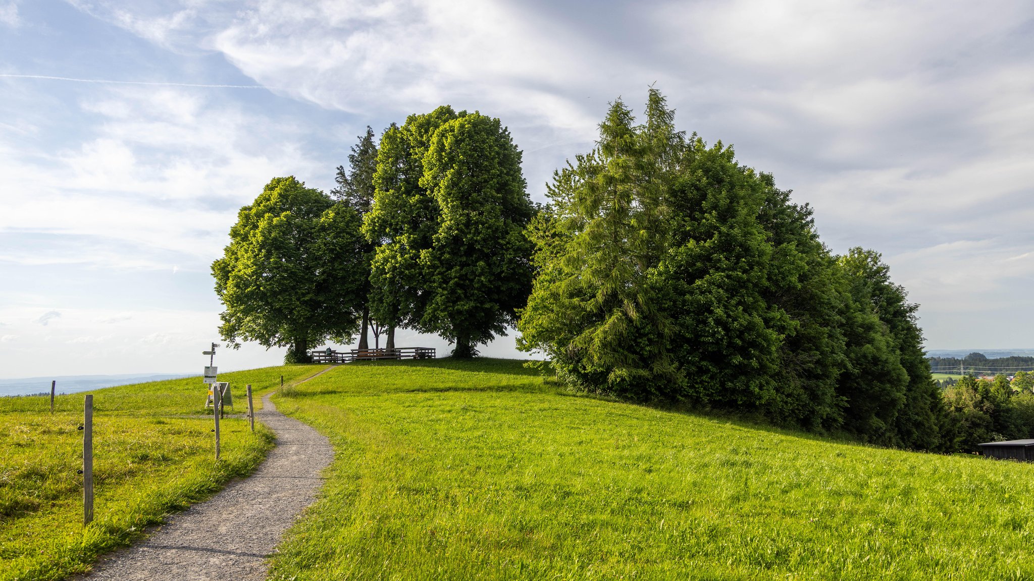 Schluss mit Regenwetter - am Montag kehrt die Sonne zurück | Bild: picture alliance / Jan Eifert | Jan Eifert Schluss mit Regenwetter - am Montag kehrt die Sonne zurück