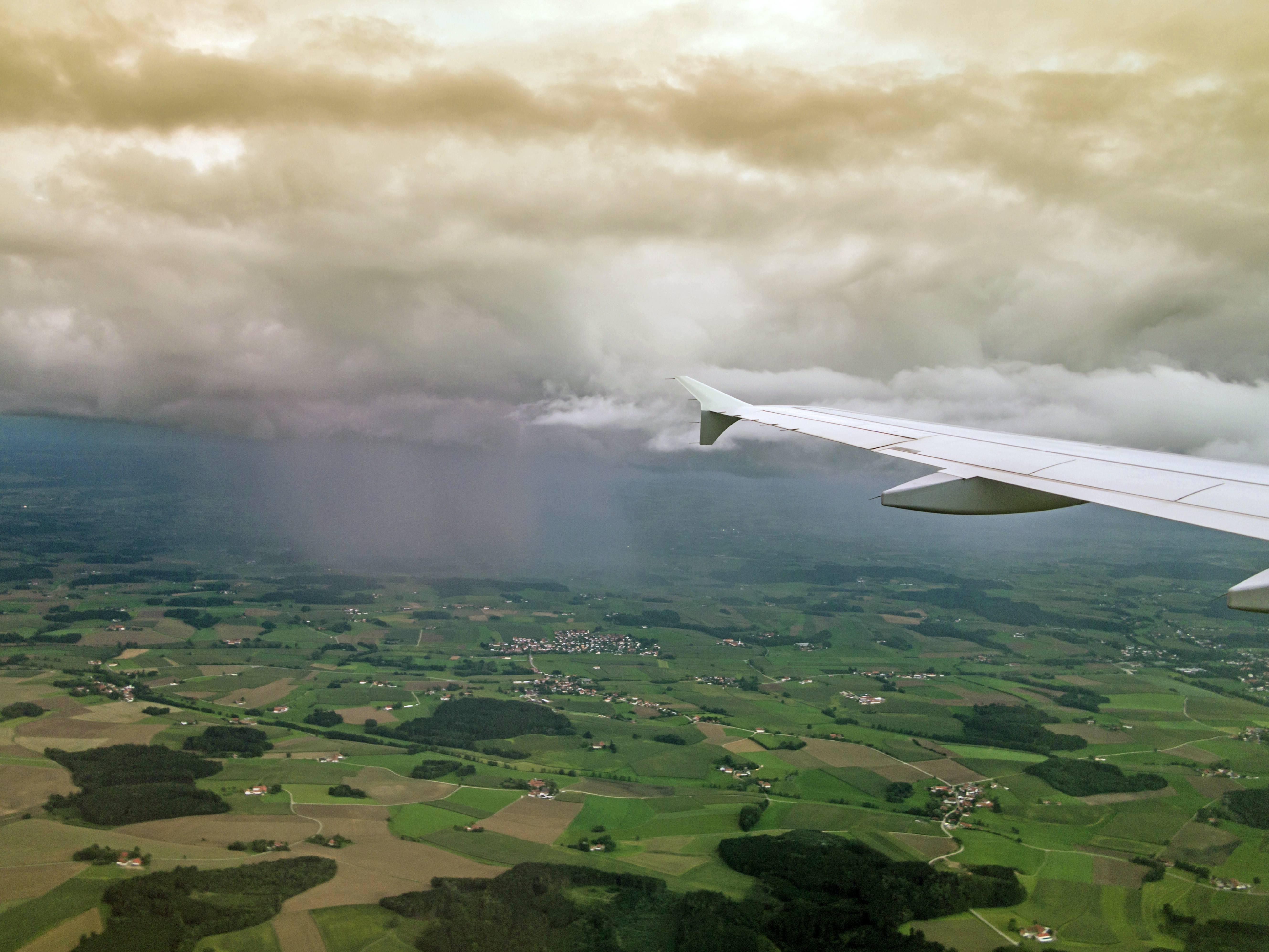 Wer fliegt, kann seinen CO2-Ausstoß kompensieren. 