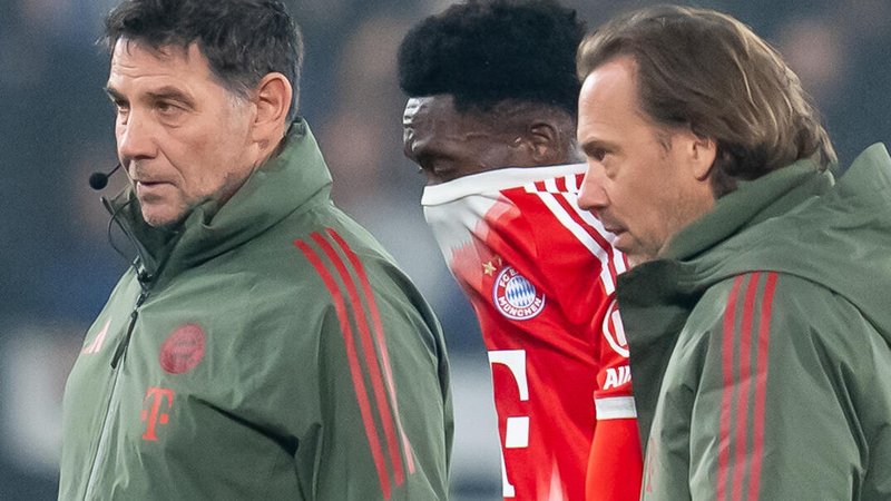 Alphonso Davies (Mitte) | Bild: picture alliance / NurPhoto | Giuseppe Maffia Alphonso Davies (Mitte)