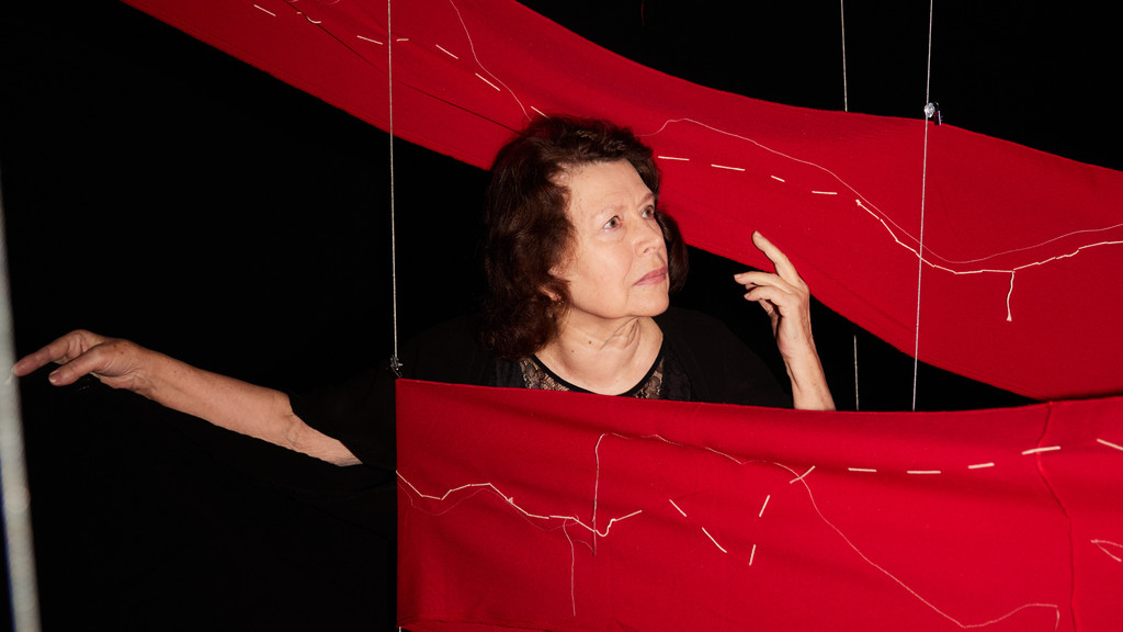 Installationsansicht: Katalin Ladik. Ooooooooo-pus