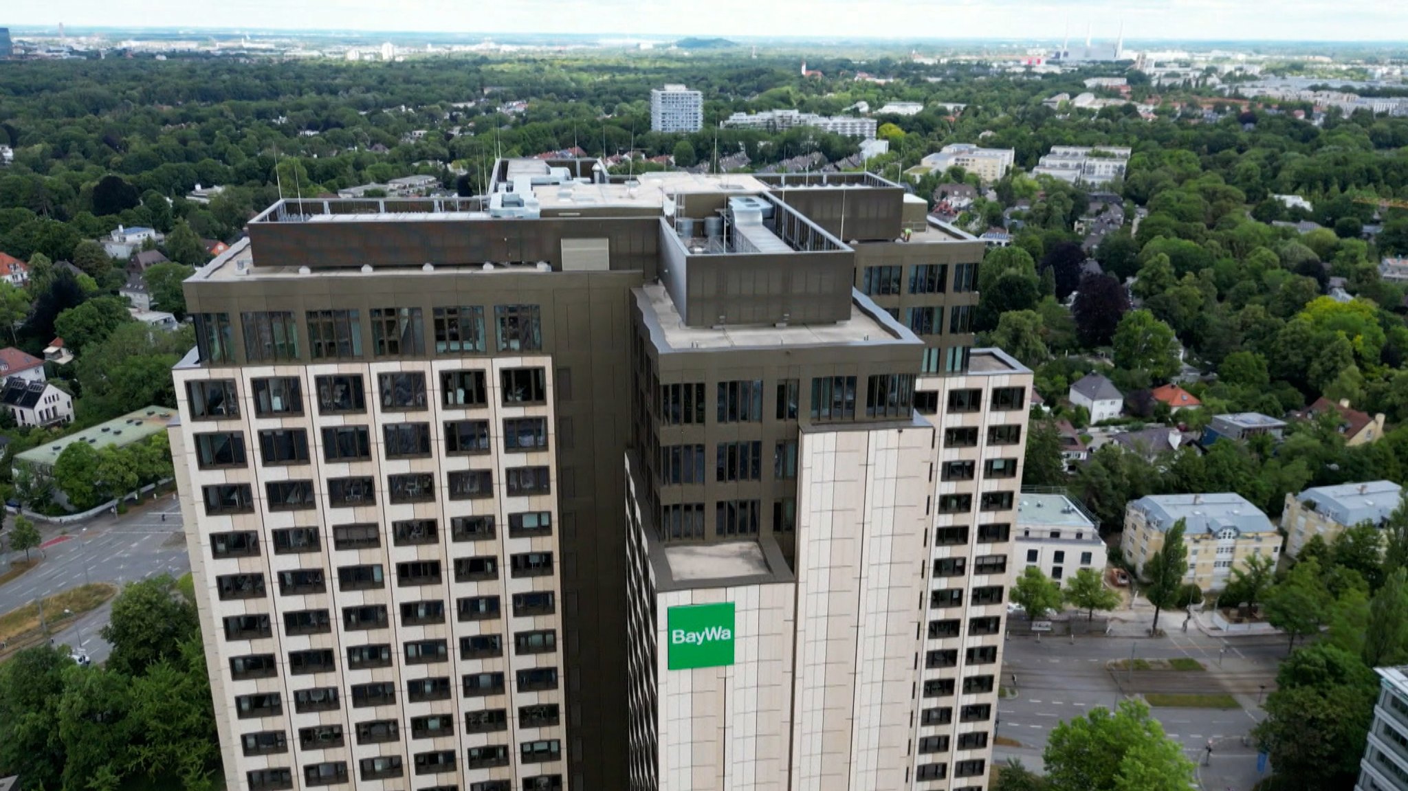 Vor einem Jahr erschütterte das Baywa-Beben den Freistaat: Dem bayerischen Agrar-Konzern drohte wegen der hohen Schulden die Pleite.