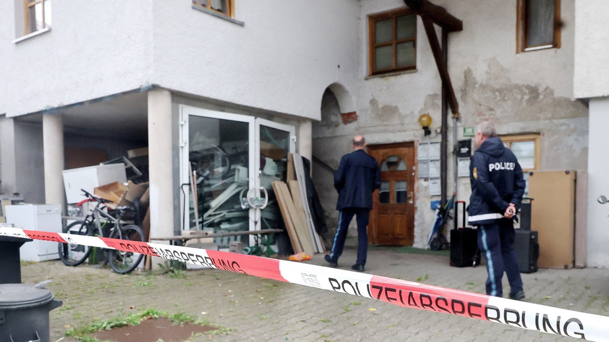 Nach Leichenfund in Zwiesel: Tatverdächtiger wird ausgeliefert