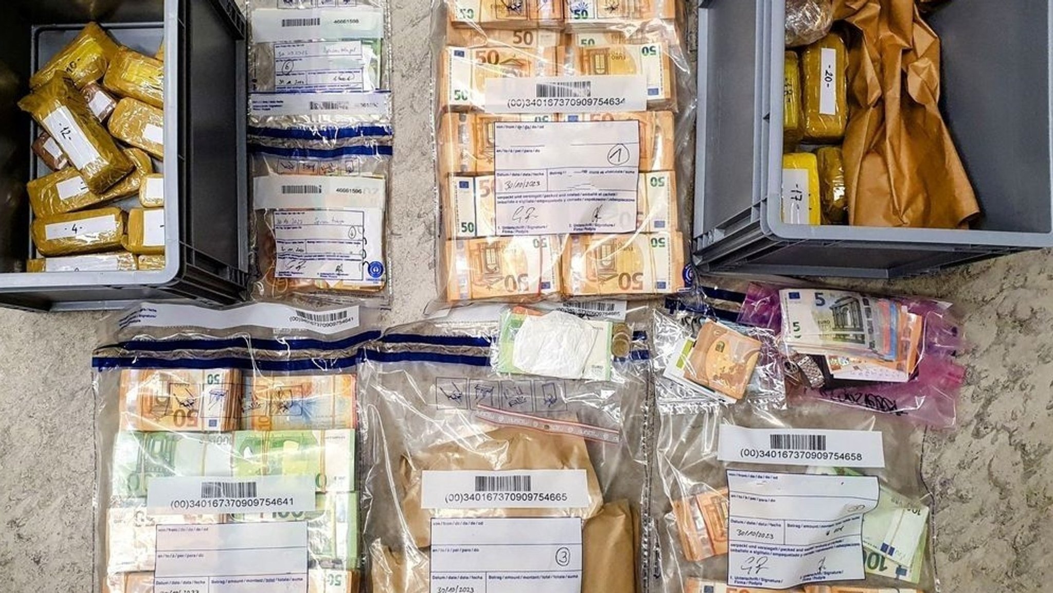 Beschlagnahmtes Geld und Gold – was passiert damit? 