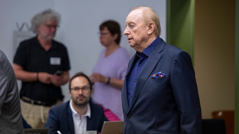 Starkoch Alfons Schuhbeck | Bild: dpa-Bildfunk/Peter Kneffel Starkoch Alfons Schuhbeck