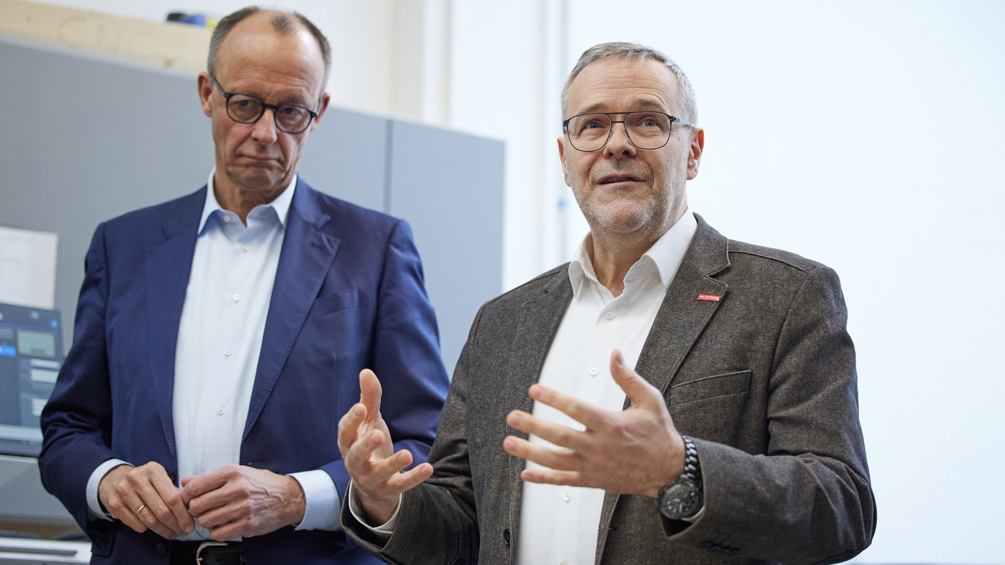 "Untergräbt Vertrauen" : Massive Kritik an Stromsteuer-Beschluss