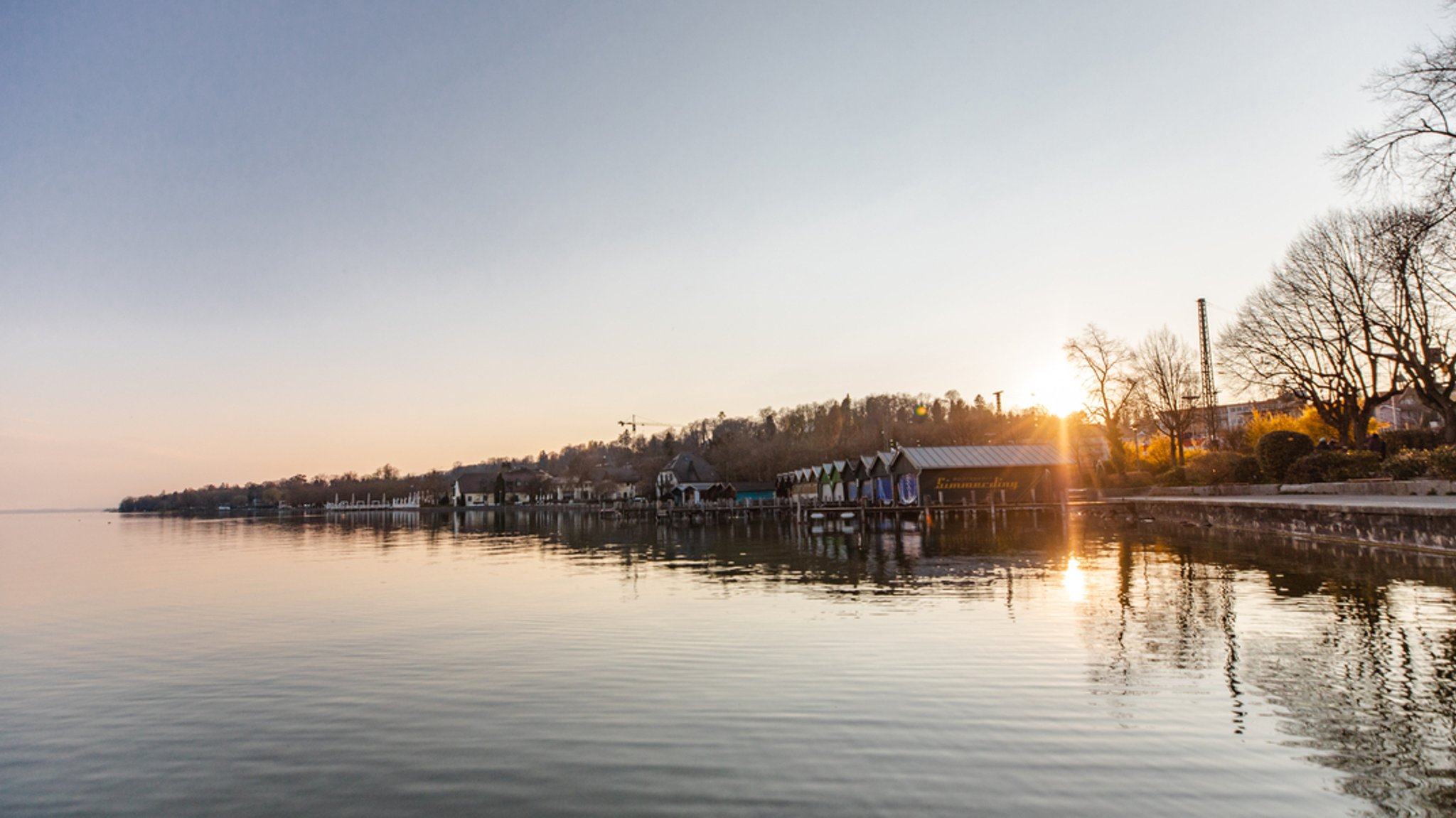 Die Seepromenade des Starnberger Sees in Starnberg (Archivbild).